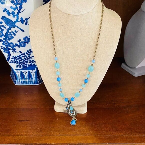 Vintage Avon Blue Beaded Pendant Necklace – Turquoise & Aqua Glass Beads, Boho S - Picture 3 of 8